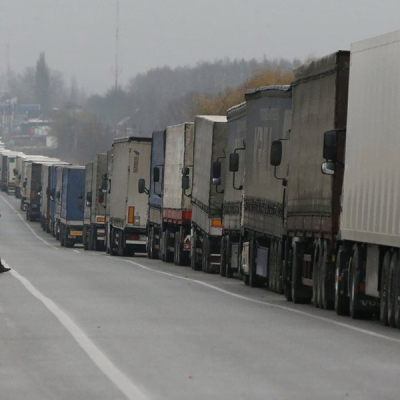 Україна домовилася з Польщею про додаткові квоти на вантажоперевезення