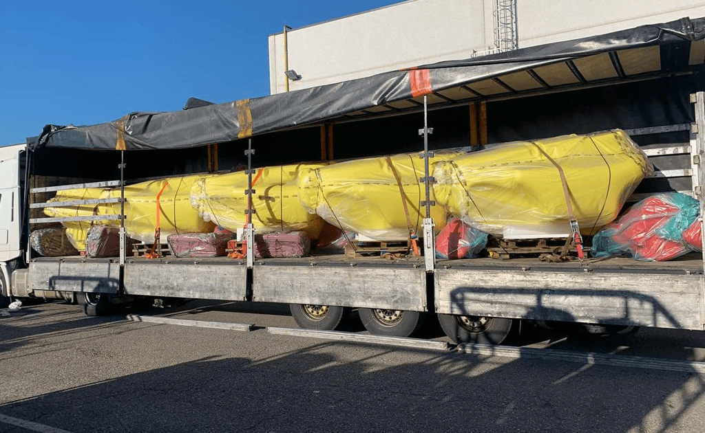 Tanks for garden and vineyard spraying liquids