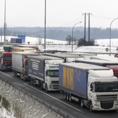 Schwierigkeiten bei der Grenzüberquerung zwischen Polen und der Ukraine. Wie die Firma “Ally Logistic” ihren Kunden hilft, diese Schwierigkeiten zu überwinden.